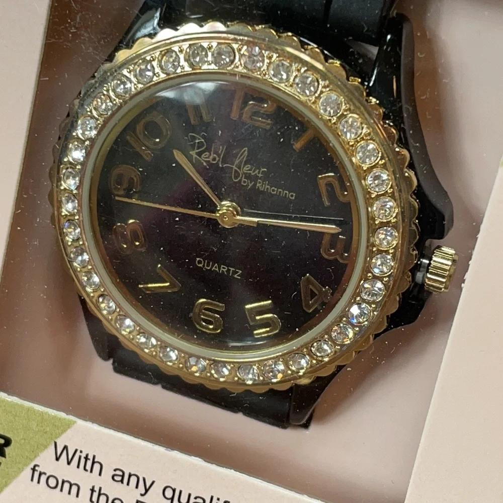 Reb’l Fleur by Rihanna Watch - Picture 7 of 8